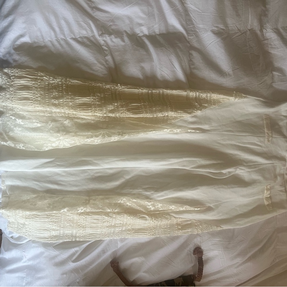POL  Elegant White Lace Trimmed Pants nwot - Picture 7 of 8